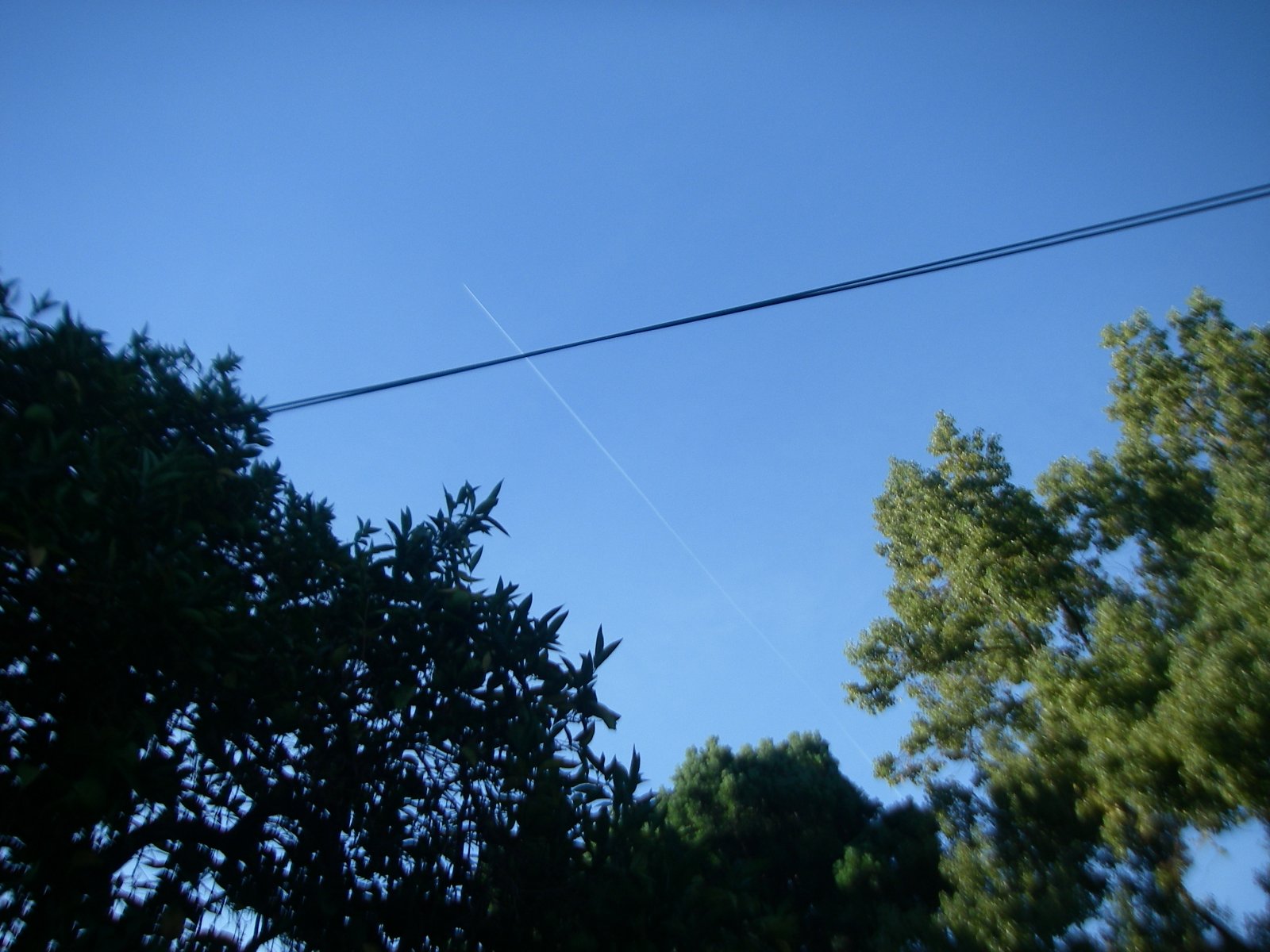 16-10-07 trail-1 0840 heading NNW over home.JPG