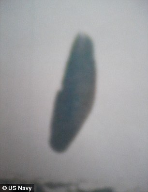 2A5B696800000578-3154041-A_set_of_Arctic_UFO_images_from_1971_have_set_conspiracy_forums_-a-1_...jpg