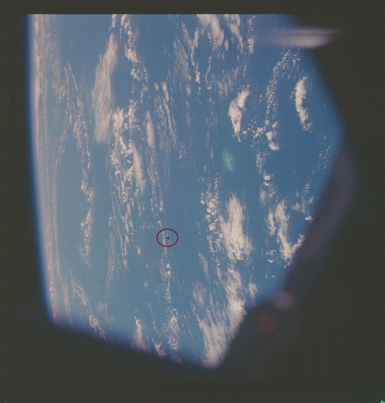 as07-07-1738-apollo-7-apollo-7-mission-gardiners-pinnacles-9838fd-1600-circled.jpg