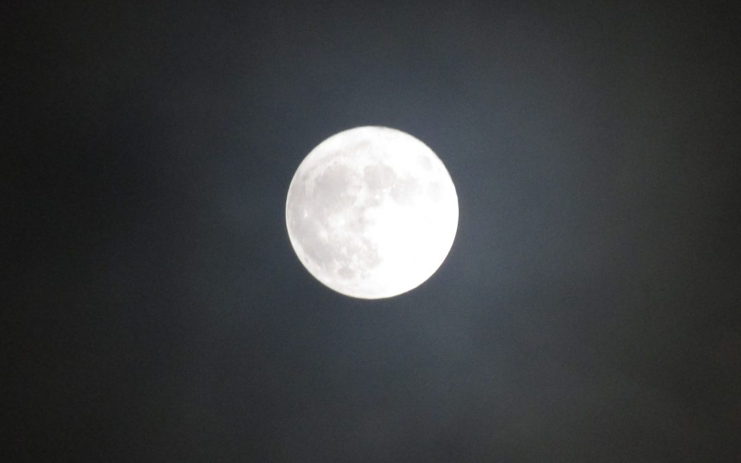 Bright-Full-Moon-1080x675.jpg