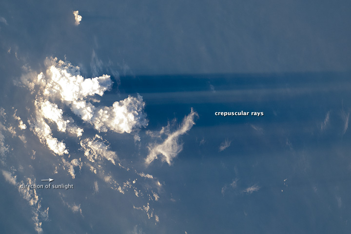 Crepuscular_Rays,_India_-_NASA_Earth_Observatory.jpeg