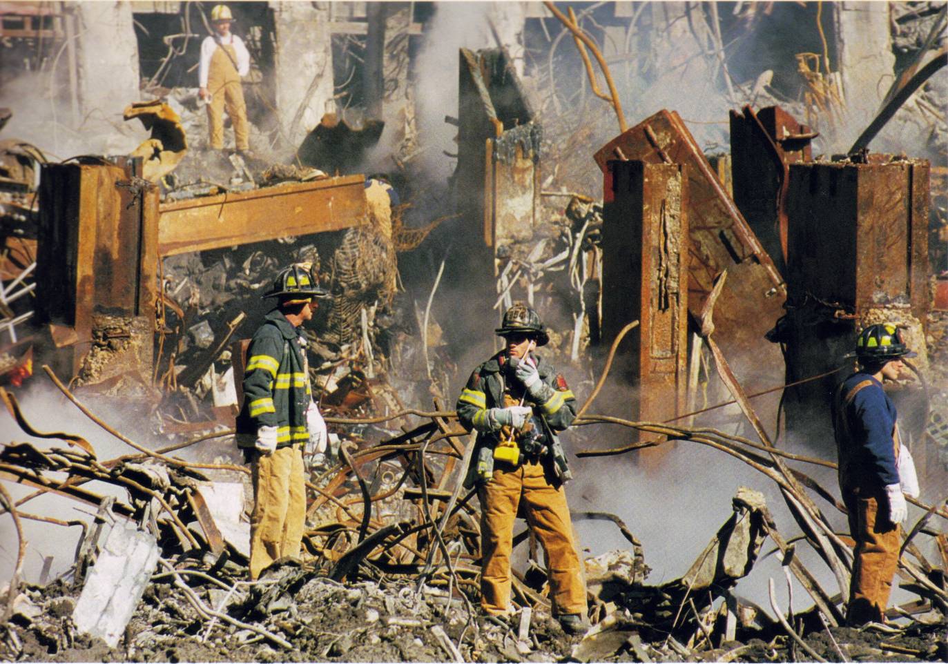 Debunked: The WTC 9/11 Angle Cut Column. [Not Thermite, Cut Later]