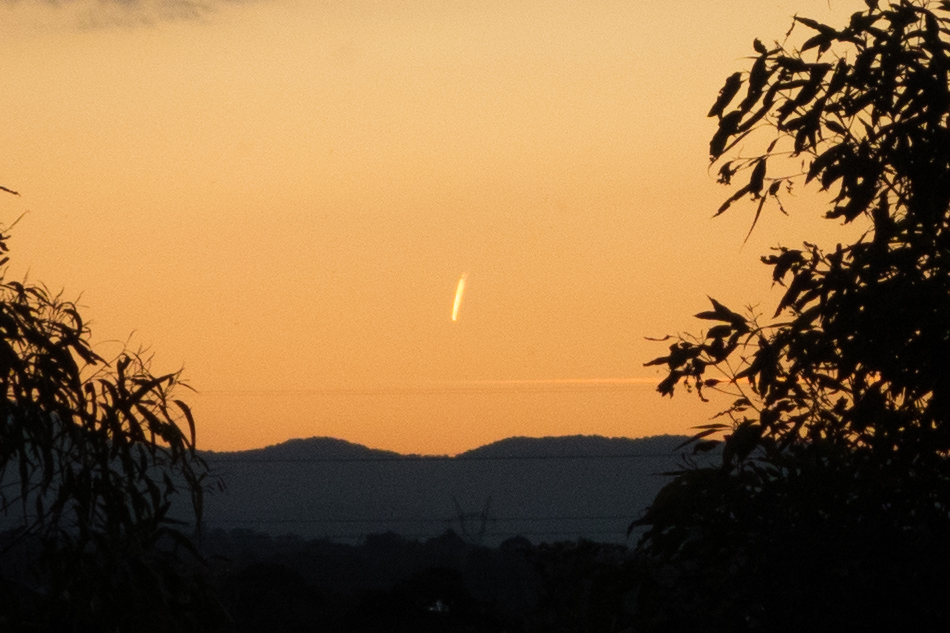 j - contrail 1-00310.jpg