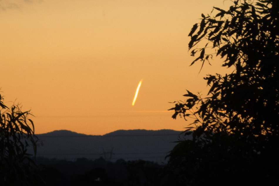 j - contrail 2-00317.jpg