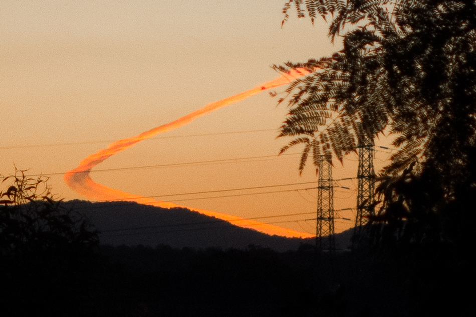 j - contrail 4-00352.jpg