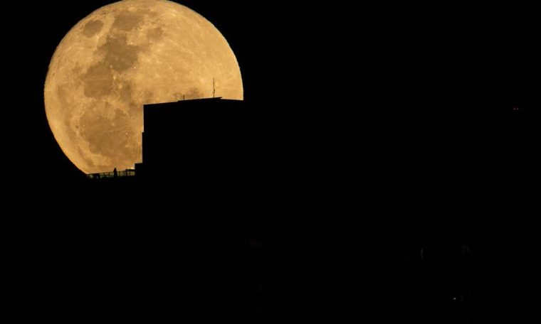 Moonrise_002_Southern Brazil.jpg