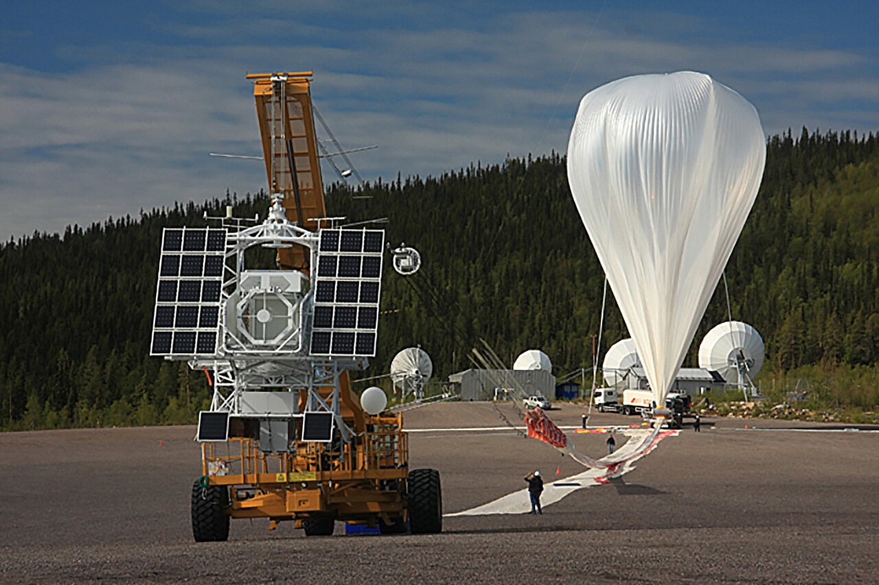 nasa-balloons-head-nor.jpg