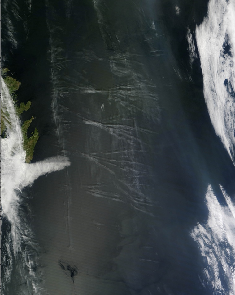nasa_contrails-20120602-214114.jpg