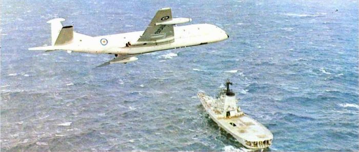 nimrod_aircraft_overlying_moskva_helicopter_carrier.jpg