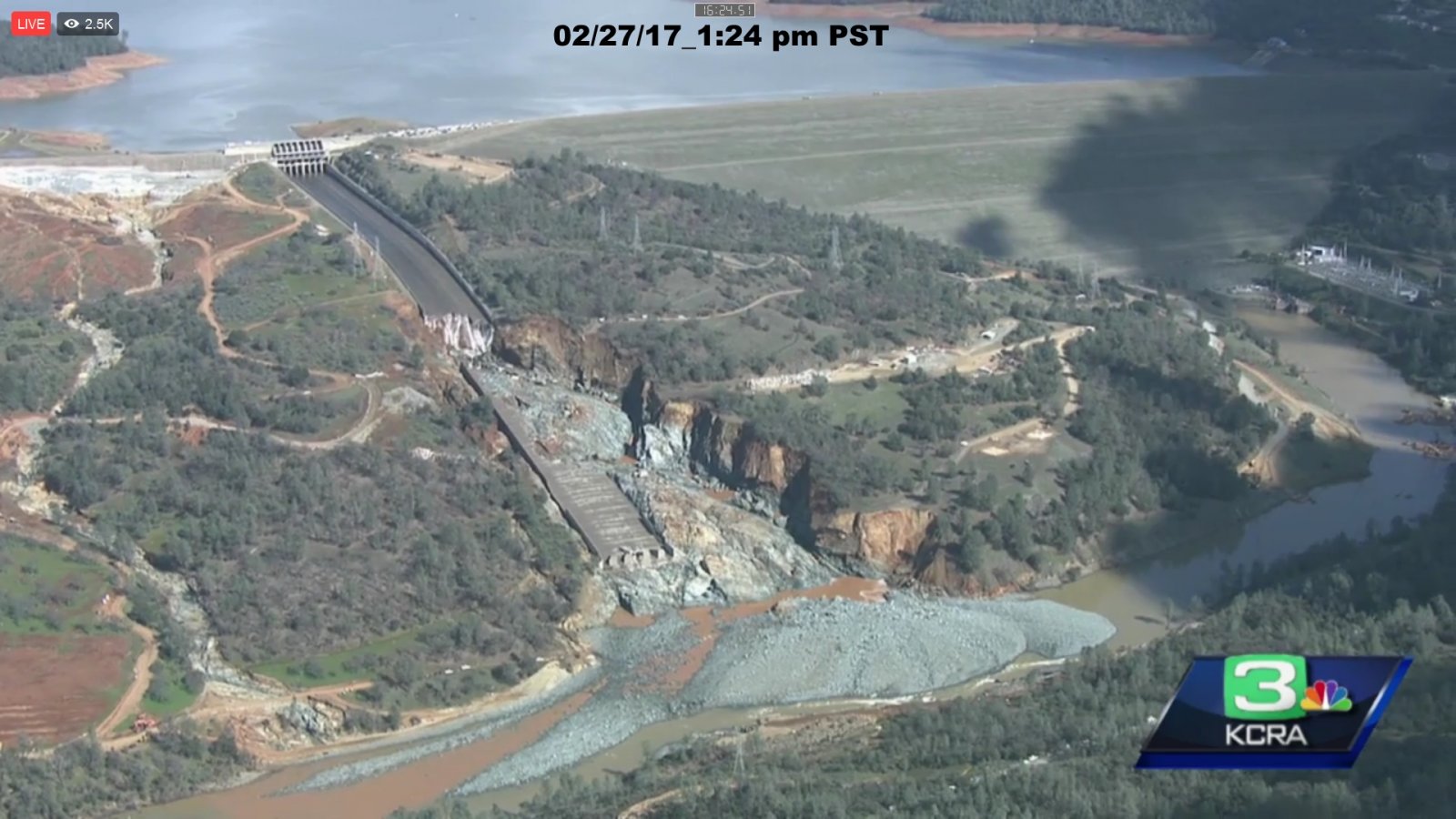 Oroville Dam_02-27-17.jpg
