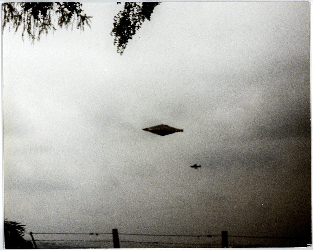 scottish_ufo_scan_print_front_A4 detailhunting.png