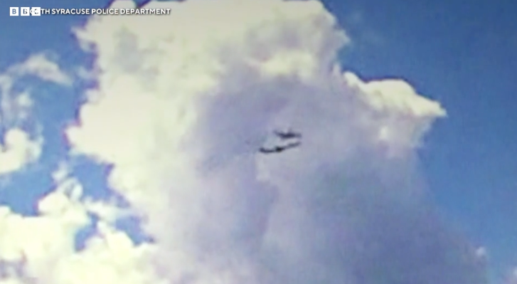 Two planes near-miss over New York Airport