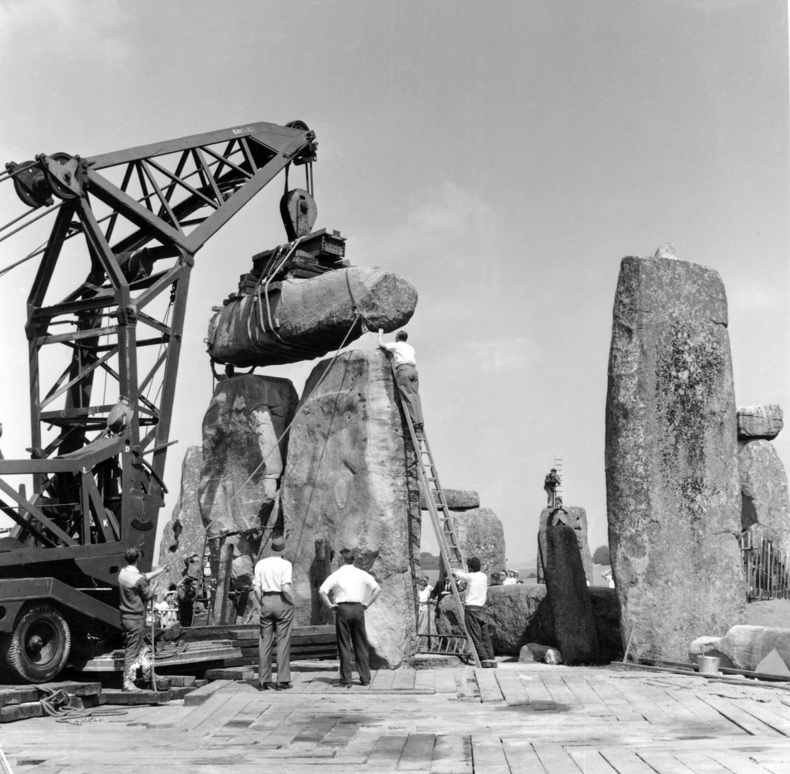 stonehenge-history-old-photographs (12).jpg