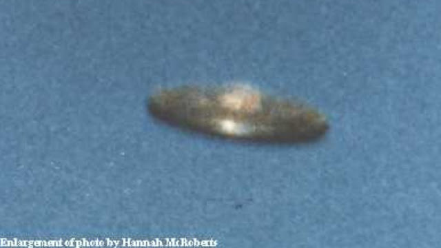 The Vancouver Island UFO Photograph (1).jpg