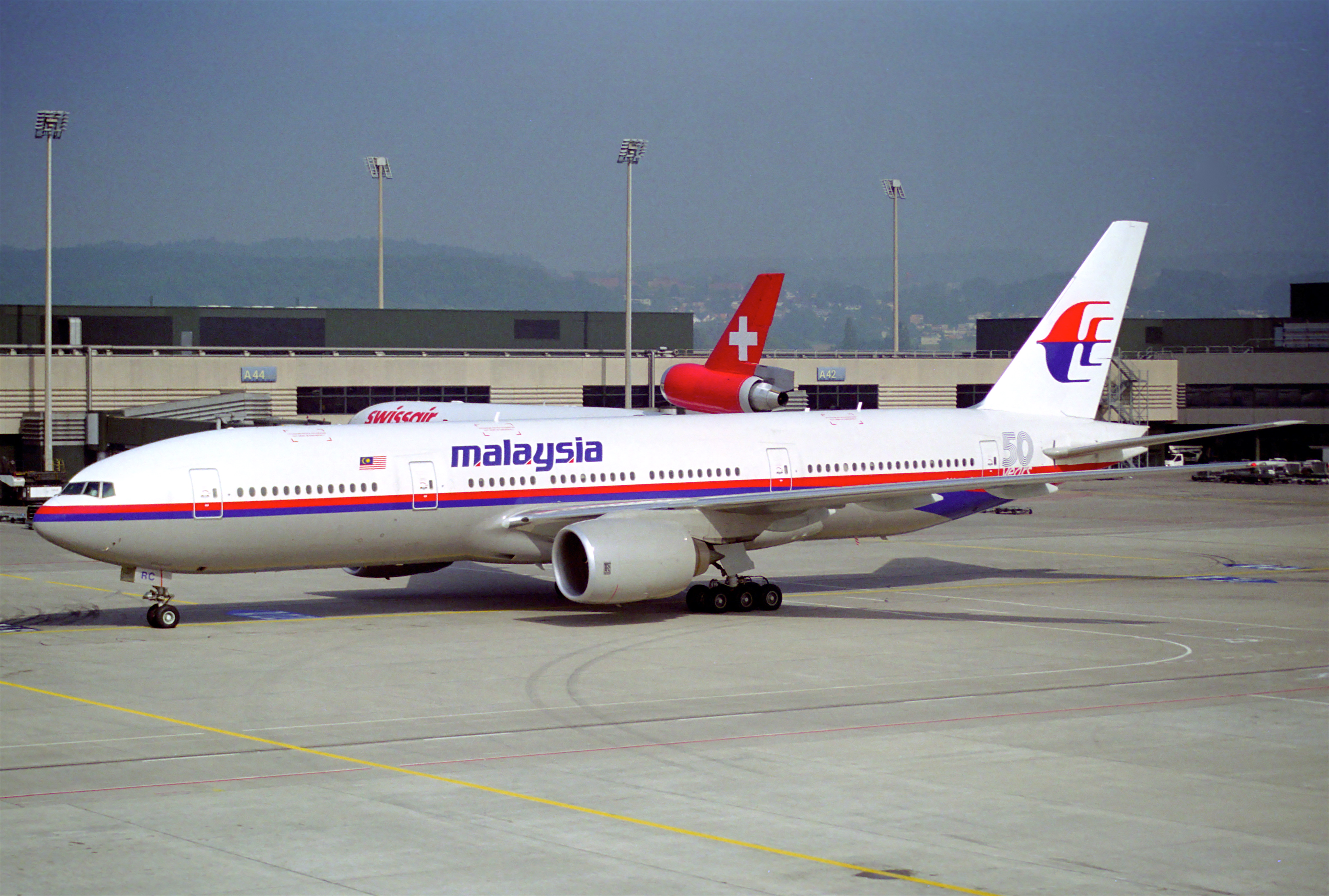 777 малайзия. Boeing 777 Малайзия. Boeing 777 mh370. Боинг 777 малазийский авиалиний.