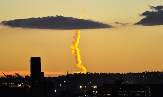 contrailscience.com_skitch__DSC6529_20101114_121937.jpg