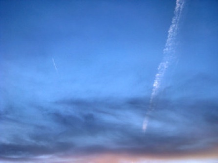 contrailscience.com_skitch_doublecontrails_20121104_084103.jpg