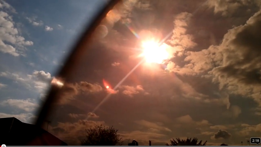 contrailscience.com_skitch_weird_sun_or_two_3F_12th_May_2012_UK___YouTube_20120517_105629.jpg