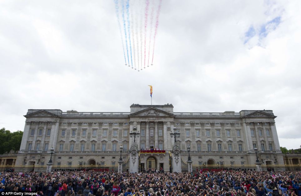 i.dailymail.co.uk_i_pix_2013_06_15_article_2342119_1A5557DA000005DC_217_964x629.jpg