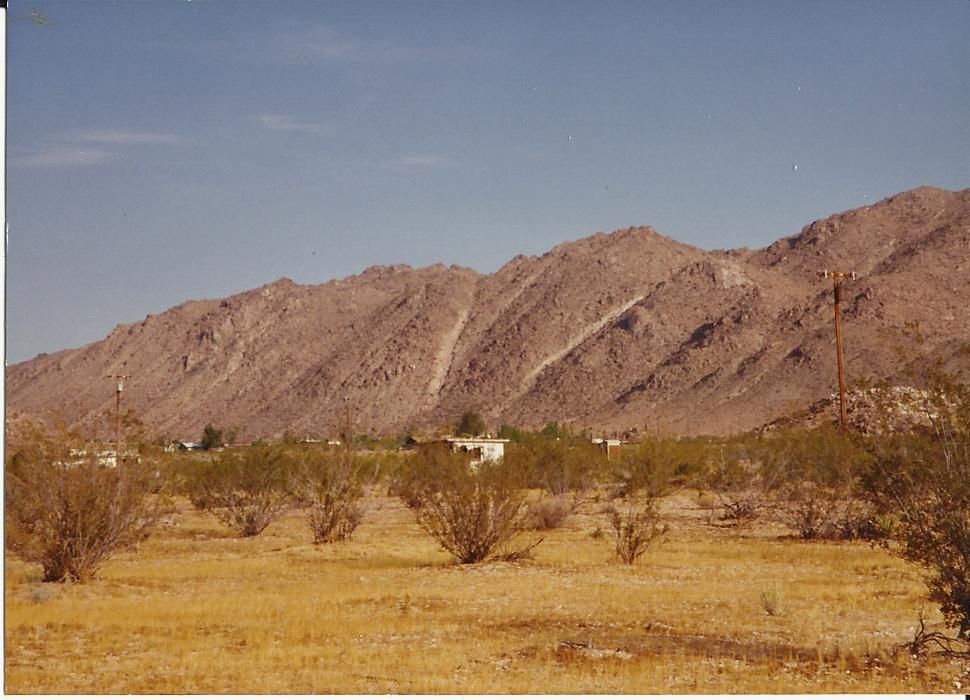i1355.photobucket.com_albums_q719_4000Earthquakes_July92HillsAfter_zpsc359b1a4.jpg