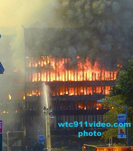 www.angelfire.com_ny5_wtc911video_flames.jpg