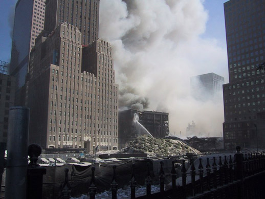 www.infowars.com_images2_sept11_200307WTC3.jpg
