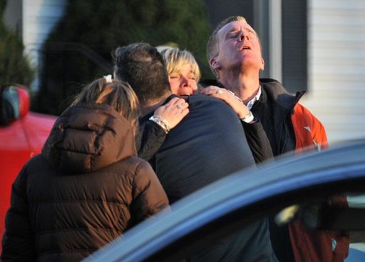 article-sandy-hook-shooting3.jpg