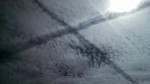 contrail_cloud_shadow_nick_parazoo_grand_canyon_az_4jul2014.jpg