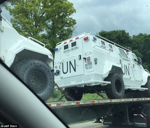 UN Trucks 1.jpg