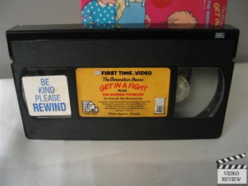 bernstein.bears.get.in.a.fight.vhs.s.2.JPG