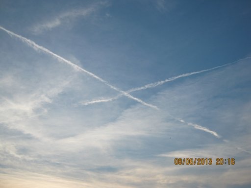 contrail 2.jpg
