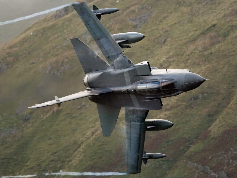 i66.photobucket.com_albums_h261_TOMMYJO_TORNADO.jpg