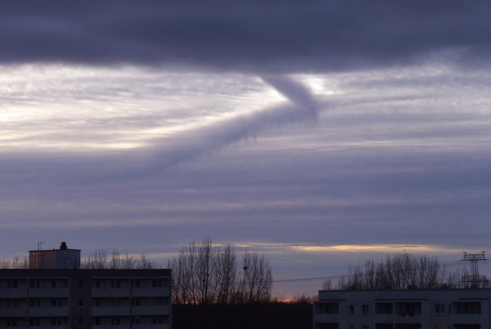 jl_programme.de_bilder_streifen_am_himmel_streifen_beim_start.jpg