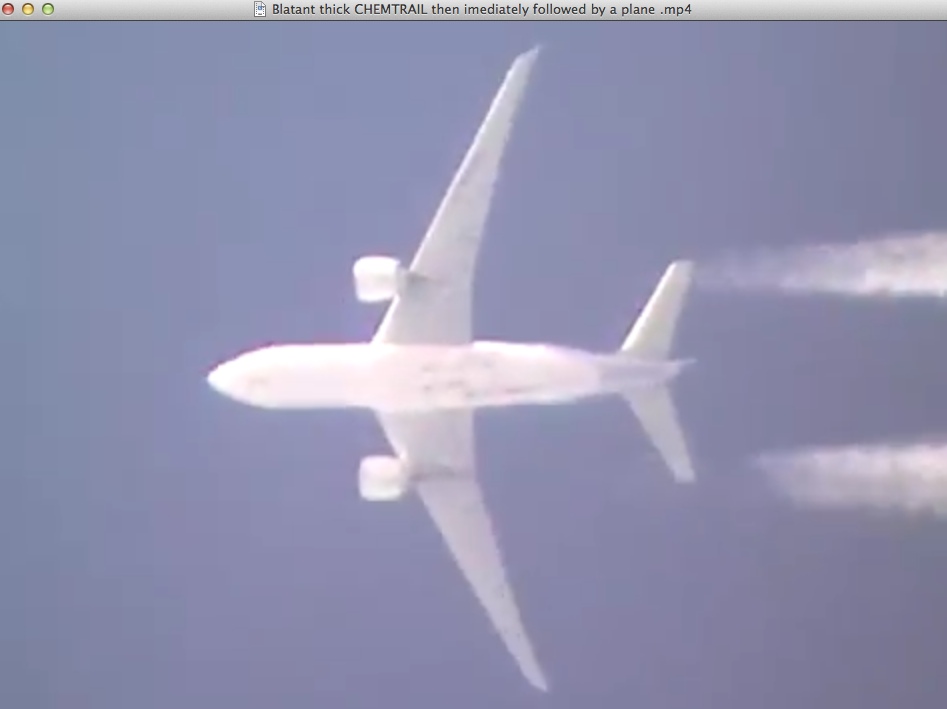 Blatant_thick_CHEMTRAIL_then_imediately_followed_by_a_plane_.mp4_20140204_100847.jpg