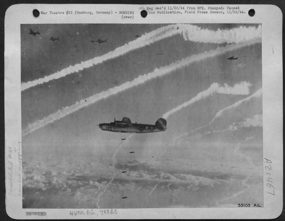 Consolidated_B24_Liberator__Flickr__Photo_Sharing_20131227_094228.jpg