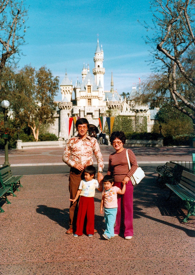 Disneyland-20130325-204147.jpg