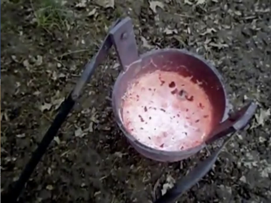 Molten_Aluminum_vs._Water_two_part_battle.mp4_20140223_082711_20140223_082713.jpg