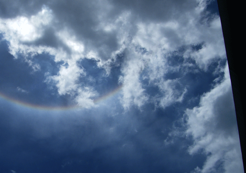 dark-arc-outside-halo.gif
